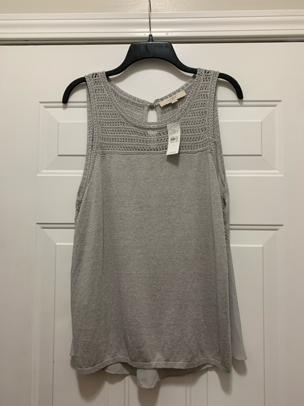 NWT LOFT Linen Blend Light Gray Crochet Yoke Tank Size Large